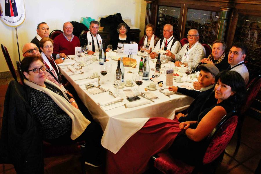 Fotos: Comida y visita de los capitas a La Alberca