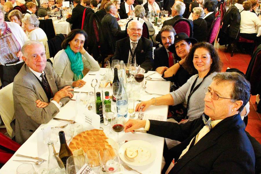 Fotos: Comida y visita de los capitas a La Alberca