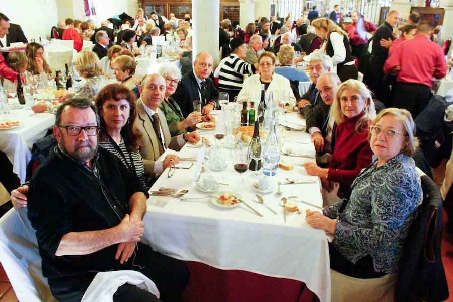 Fotos: Comida y visita de los capitas a La Alberca