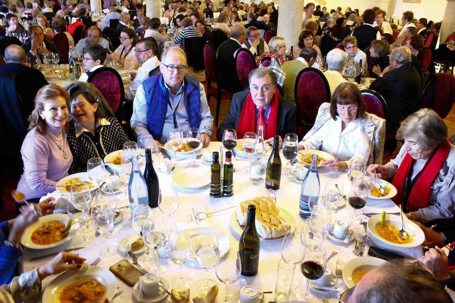 Fotos: Comida y visita de los capitas a La Alberca