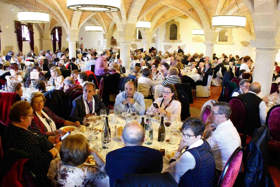 Fotos: Comida y visita de los capitas a La Alberca