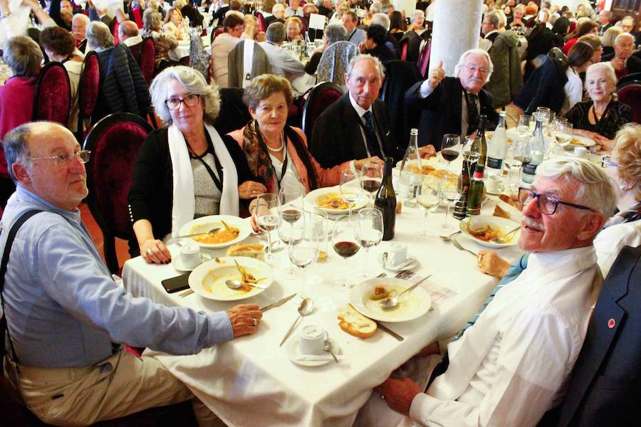 Fotos: Comida y visita de los capitas a La Alberca