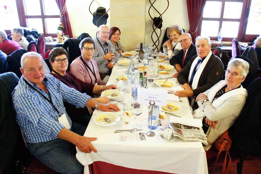 Fotos: Comida y visita de los capitas a La Alberca