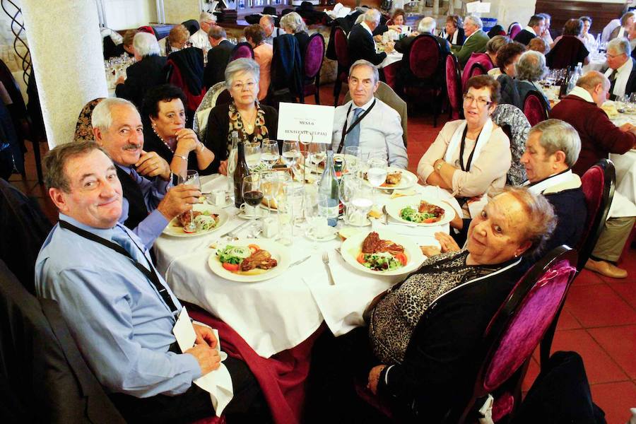 Fotos: Comida y visita de los capitas a La Alberca