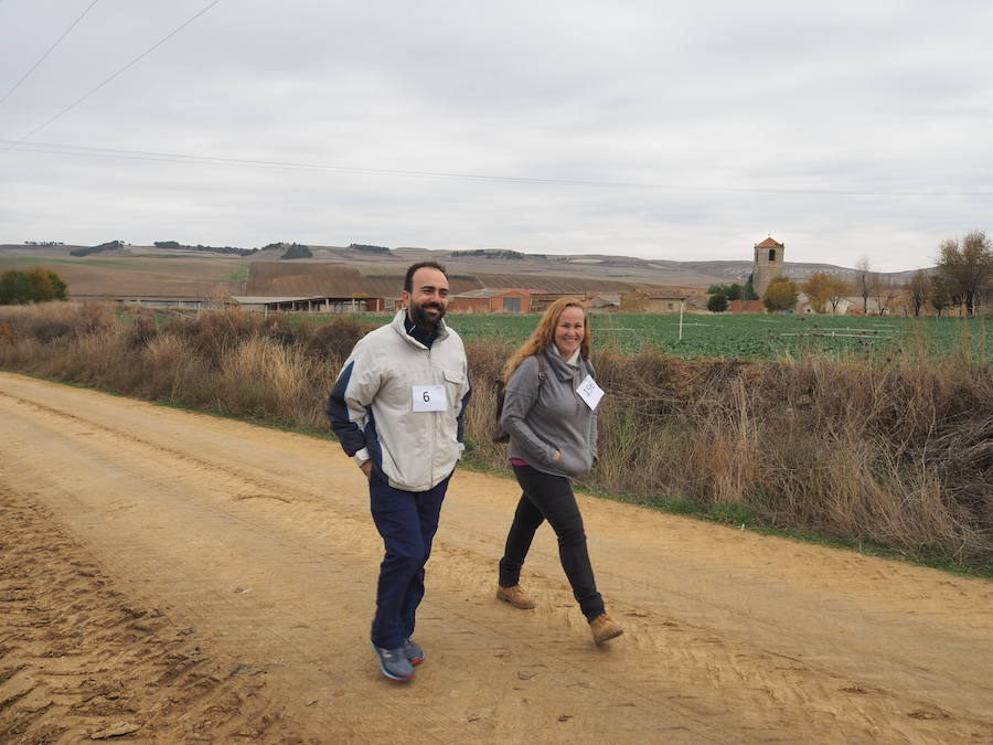 Fotos: Marcha solidaria en Villasexmir para apoyar a la pequeña Julia