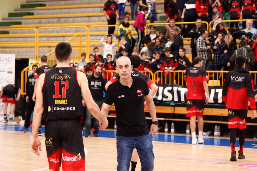 Fotos: CB Tormes-Basket Navarra