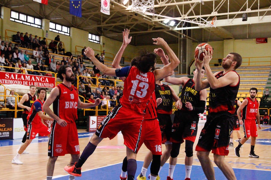Fotos: CB Tormes-Basket Navarra