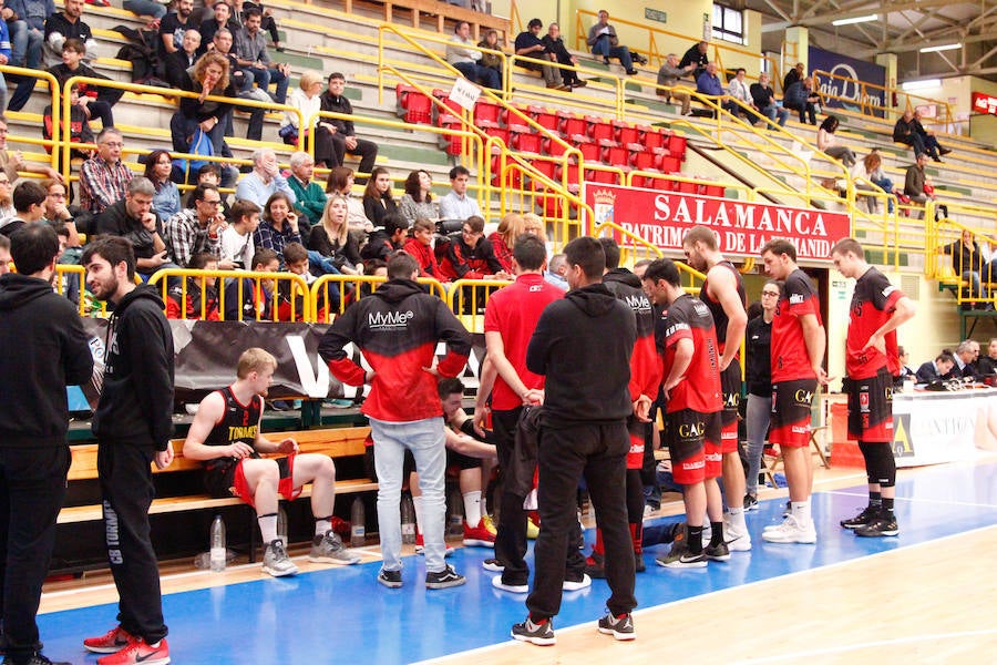 Fotos: CB Tormes-Basket Navarra