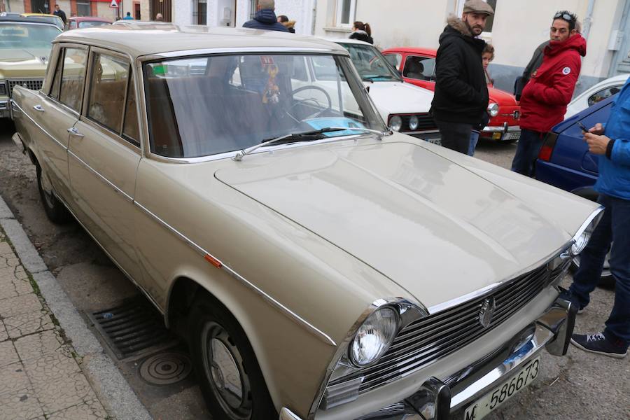 Fotos: Concentración de coches clásicos en Baltanás