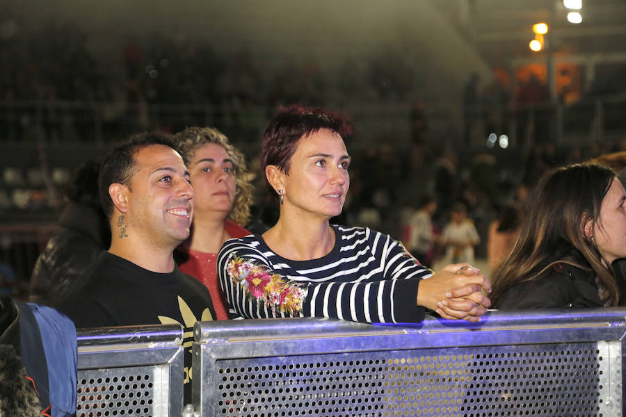 Fotos: Merche canta en Palencia contra la violencia de género