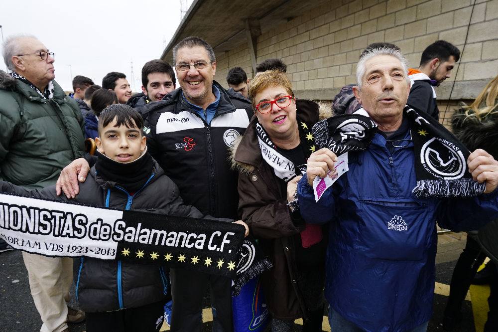 Fotos: Derbi: Unionistas y Salamanca CF se miden en Las Pistas ante casi 4.000 aficionados (1/4)