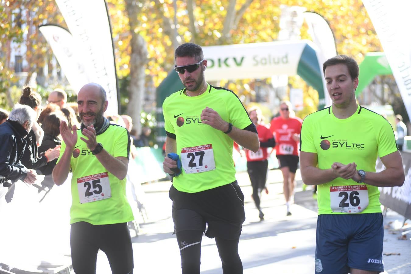 Fotos: III Carrera de Empresas de El Norte de Castilla (2/2)