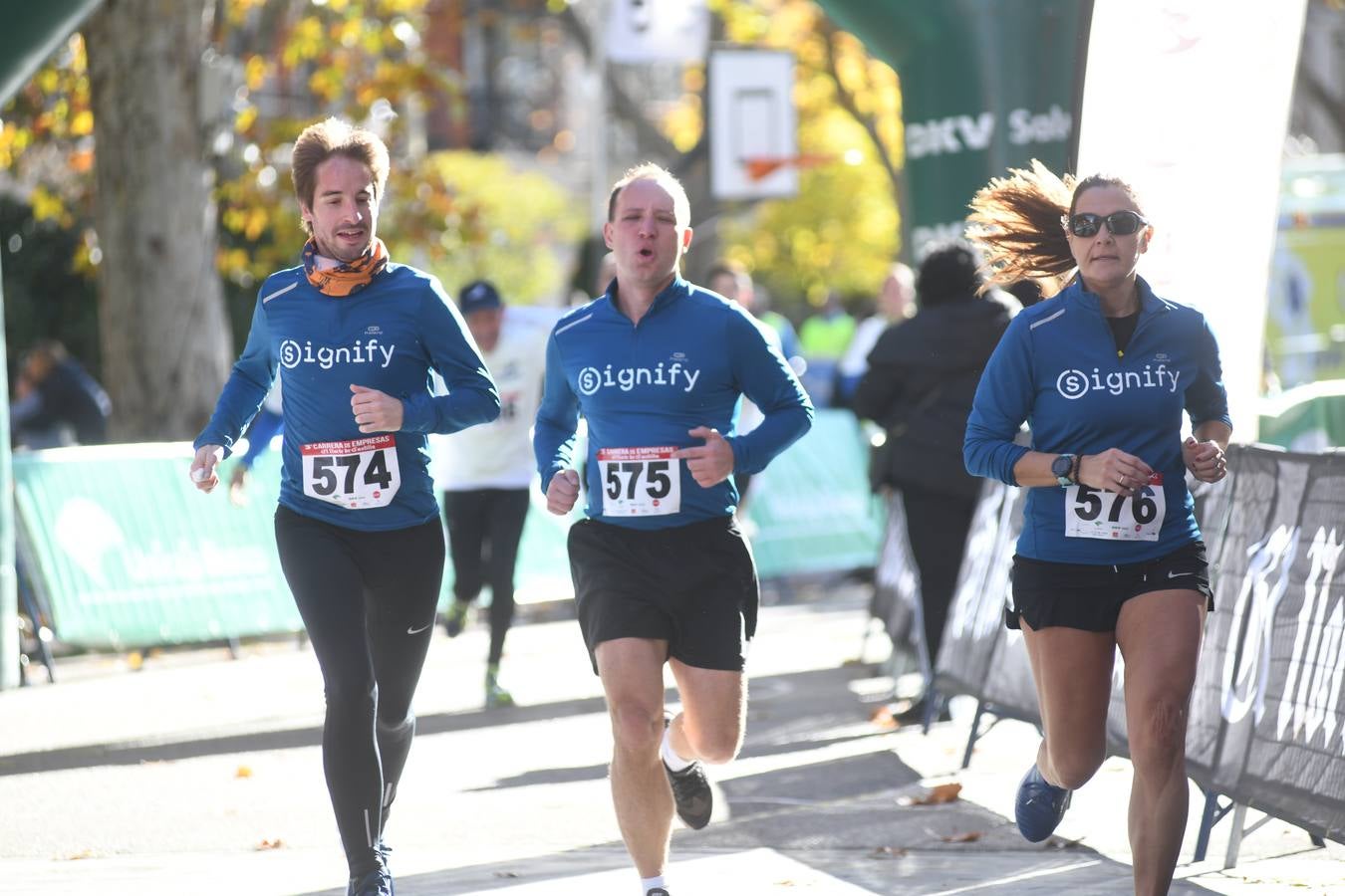 Fotos: III Carrera de Empresas de El Norte de Castilla (2/2)