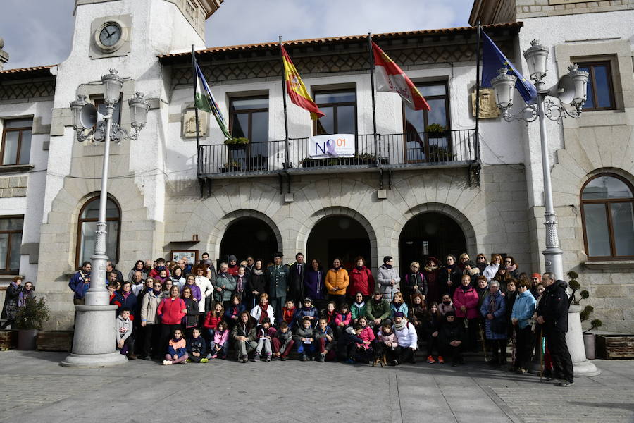 Fotos: Actos contra la violencia de género en El Espinar