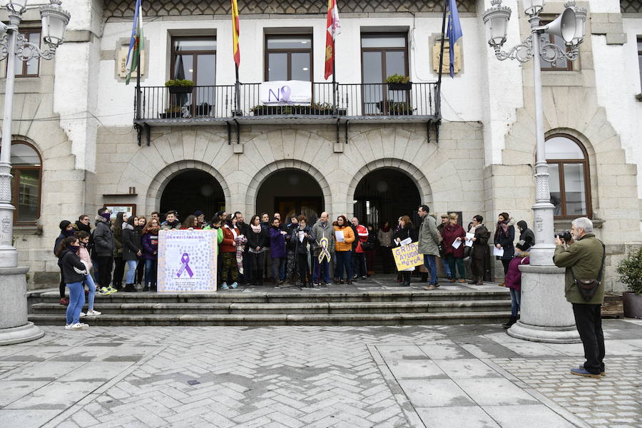 Fotos: Actos contra la violencia de género en El Espinar