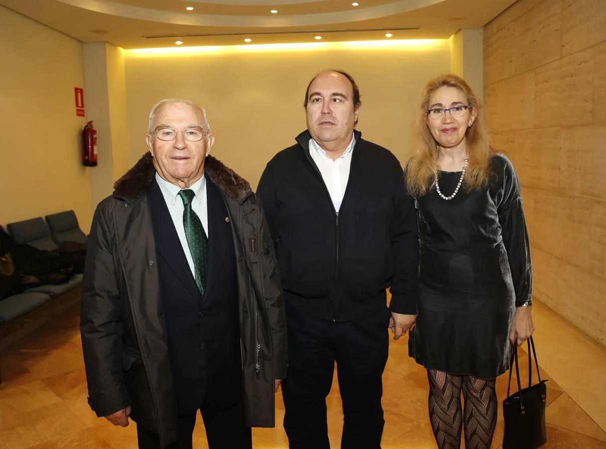 Jesús Yllera, Andrés Martínez y Loli Toquero.
