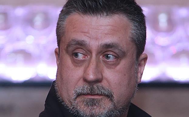 Alfredo Correll, profesor de la Uva contra el que se dirigían los carteles. 