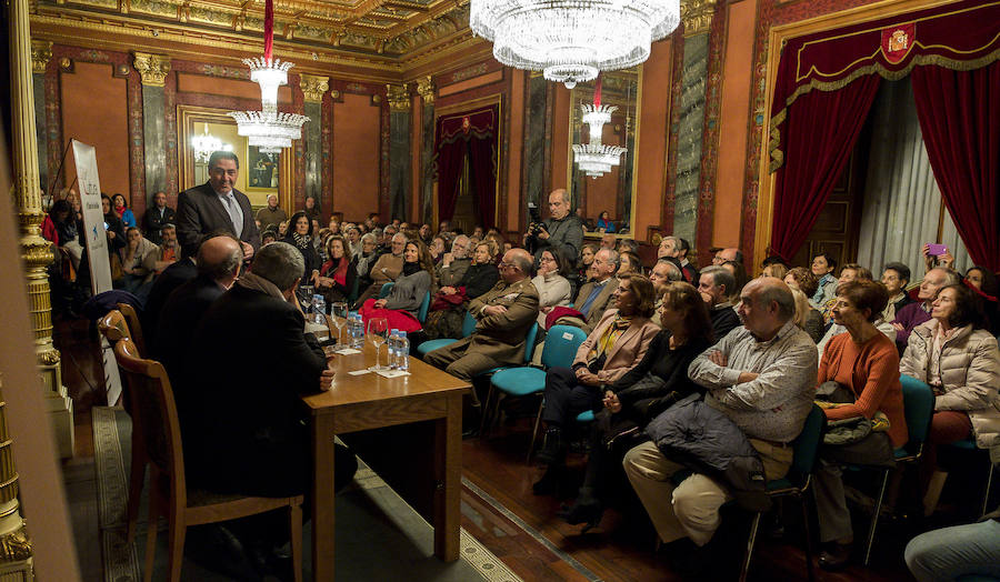 Fotos: Aula de Cultura con Peridis