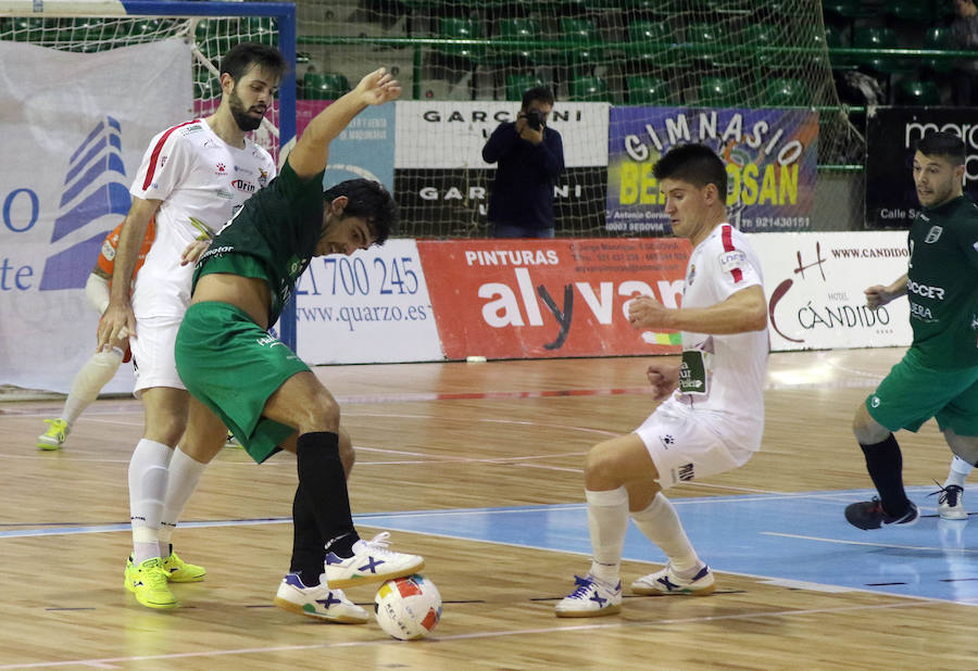 Fotos: Empate entre Naturpellet Segovia y Antequera (2-2)