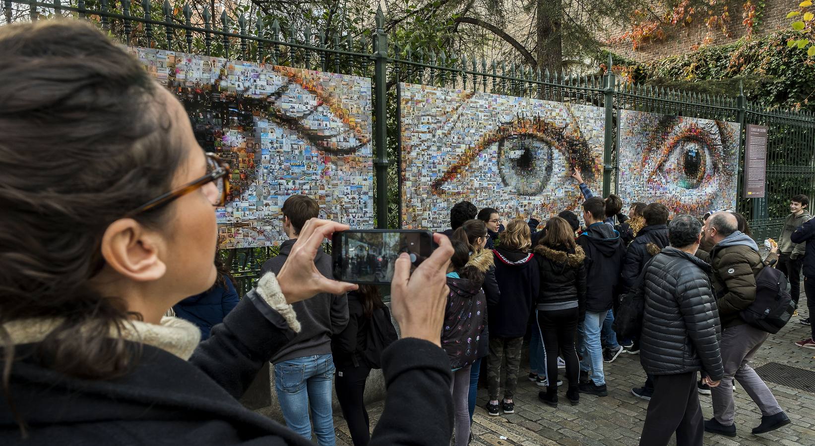 Cuatro paneles, con 1.750 fotografías cada uno, en los que dos mil personas, la mayoría de Valladolid, han aportado una imagen de lo que para ellos es un sueño