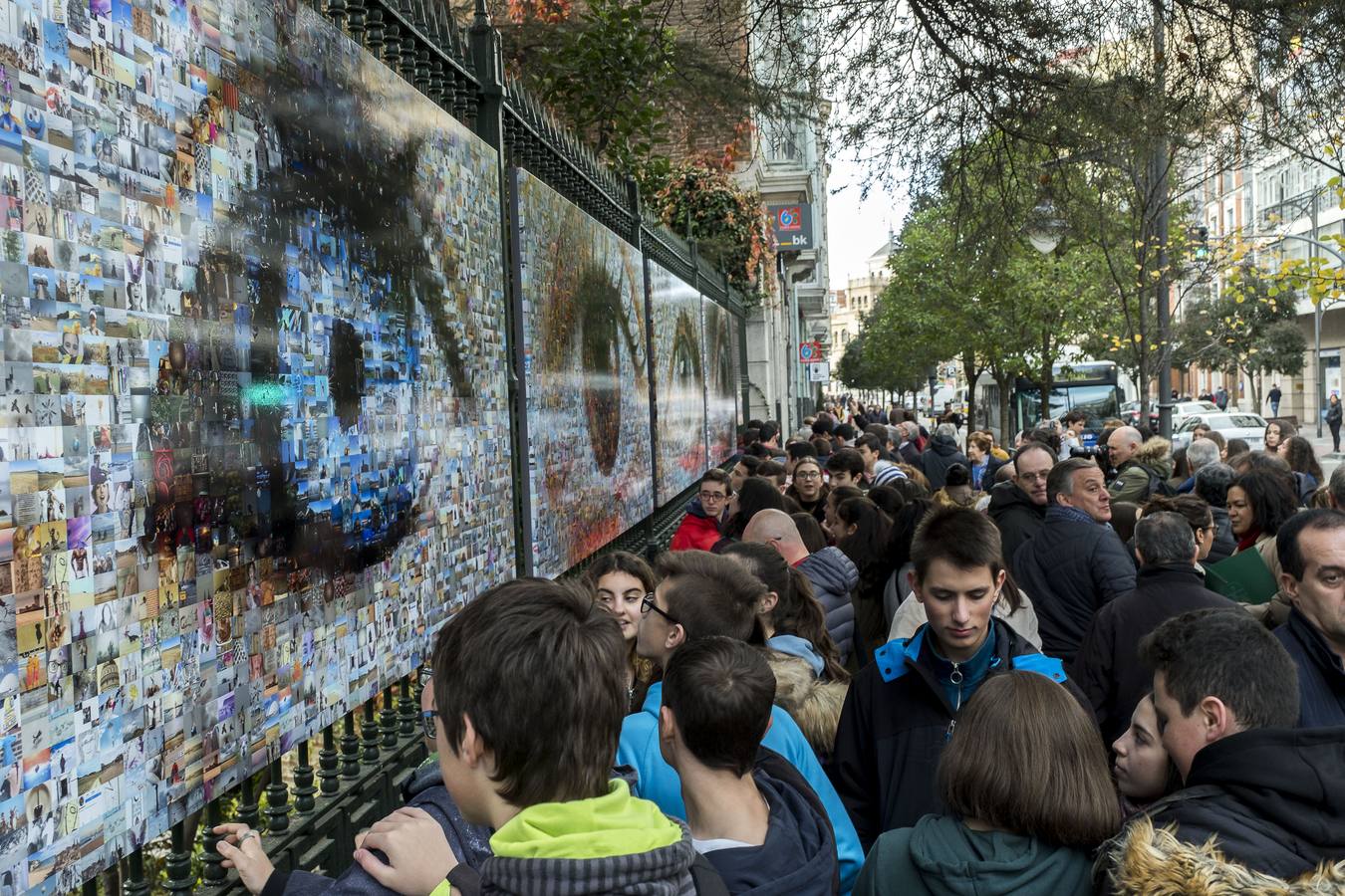 Cuatro paneles, con 1.750 fotografías cada uno, en los que dos mil personas, la mayoría de Valladolid, han aportado una imagen de lo que para ellos es un sueño