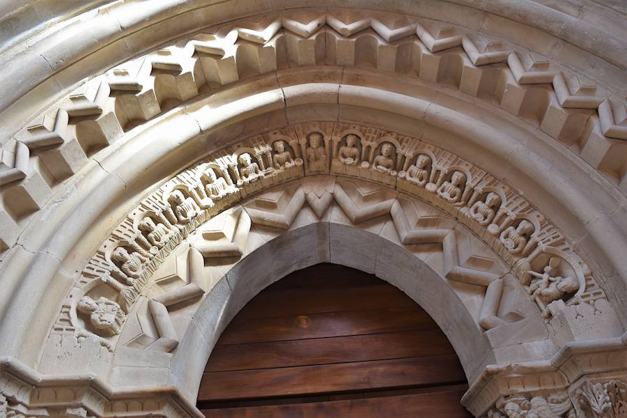 Fotos: Iglesia de Revilla de Santullán