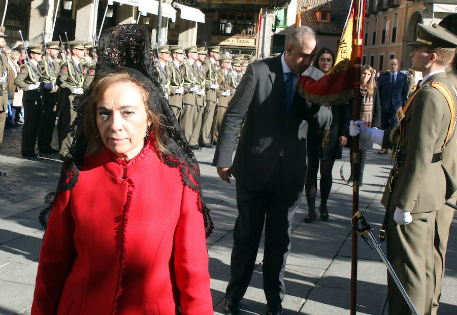 Fotos: Jura de Bandera en la Plaza Mayor de Segovia