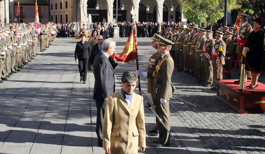 Fotos: Jura de Bandera en la Plaza Mayor de Segovia