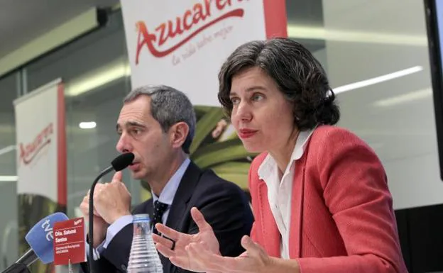Juan Luis Rivero, consejero delegado de Azucarera, y Salomé Santos, directora de Agroteo. 