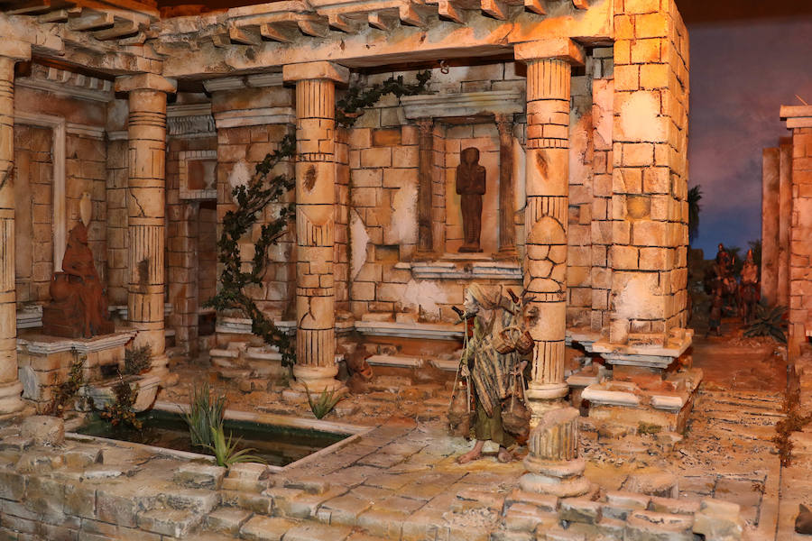 Fotos: Belén en la iglesia de las Angustias de Valladolid