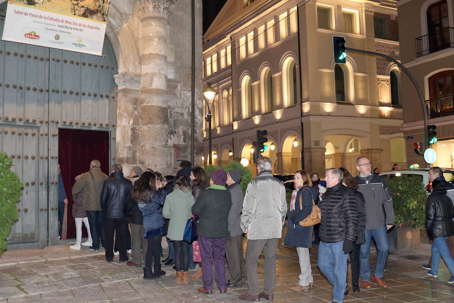 Fotos: Belén en la iglesia de las Angustias de Valladolid