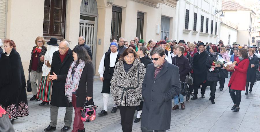 Fotos: Procesión de la Casa de Zamora en Valladolid con la Virgen de la Concha