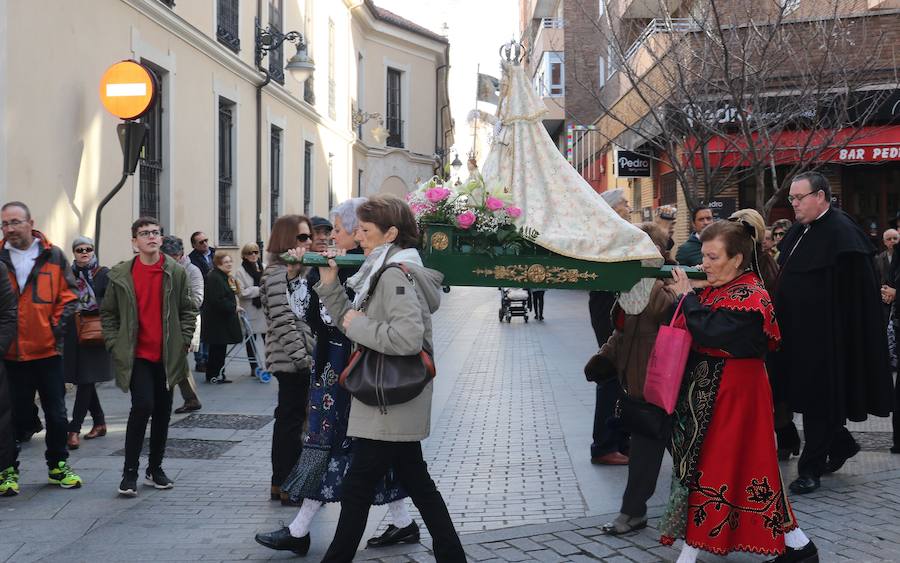 Fotos: Procesión de la Casa de Zamora en Valladolid con la Virgen de la Concha