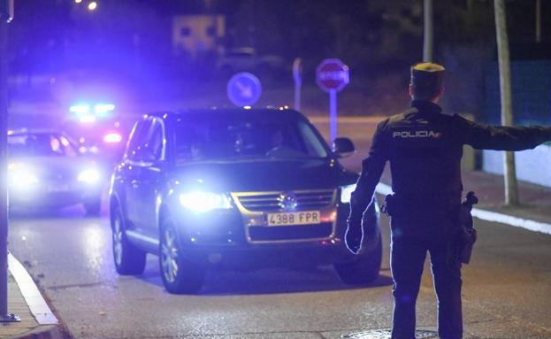 Uno de los controles de la Policía Nacional que se estableció en días pasados en Fuente Berrocal. 