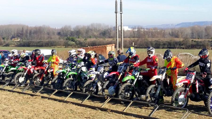 Fotos: Segunda prueba del Circuito Provincial del Motocros en Dueñas