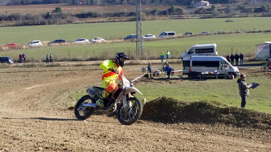 Fotos: Segunda prueba del Circuito Provincial del Motocros en Dueñas