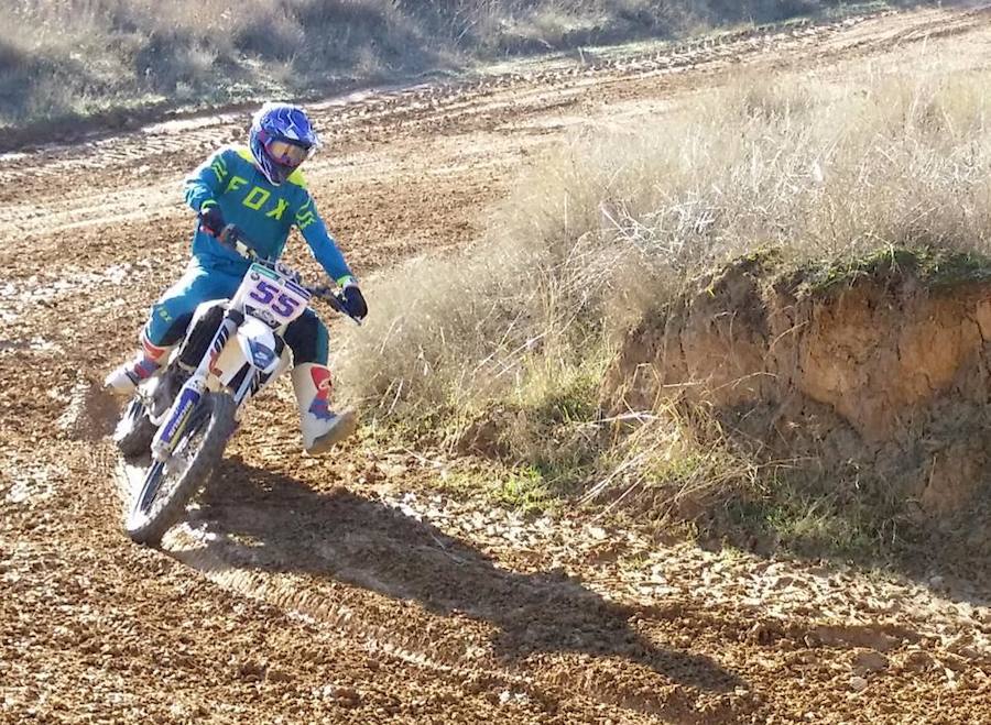 Fotos: Segunda prueba del Circuito Provincial del Motocros en Dueñas