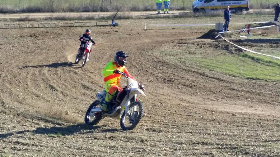 Fotos: Segunda prueba del Circuito Provincial del Motocros en Dueñas