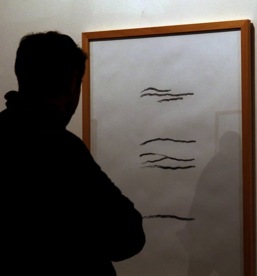 Una muestra de 25 dibujos bajo el epígrafe 'PróLogos', título que juega con su ambivalencia semántica y que supone su primera muestra individual