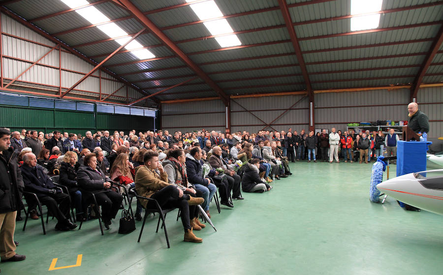 Fotos: Homenaje a José Antonio González en el aeródromo de Fuentemilanos
