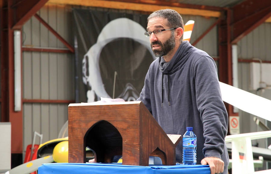 Fotos: Homenaje a José Antonio González en el aeródromo de Fuentemilanos