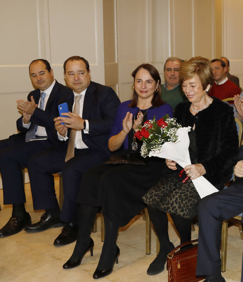 Fotos: Vicente Villagrá recibe la medalla de honor de la Cámara de Comercio de Palencia