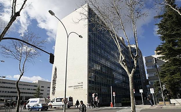 La Unidad de Diálisis del Complejo Asistencial está ubicado en el Virgen de la Vega. 