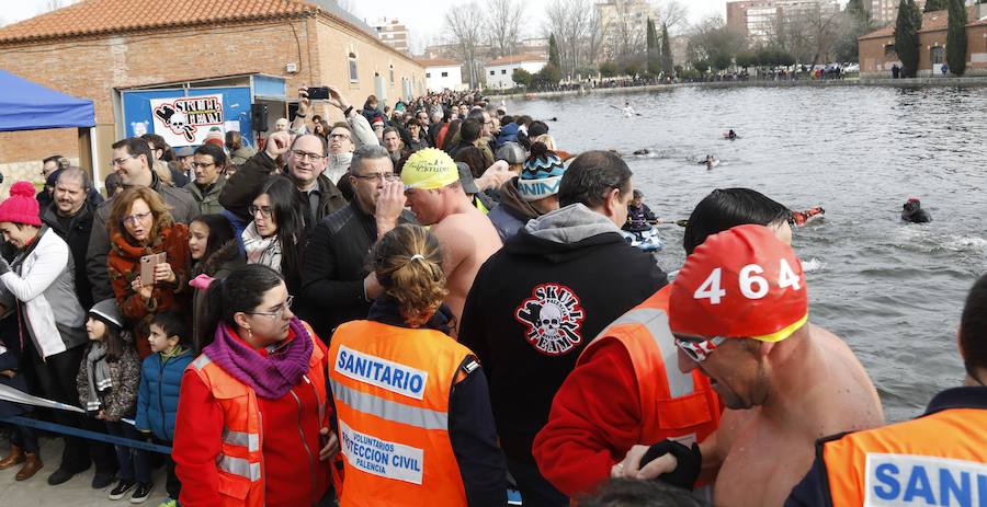 Fotos: Chapuzón Navideño en la dársena