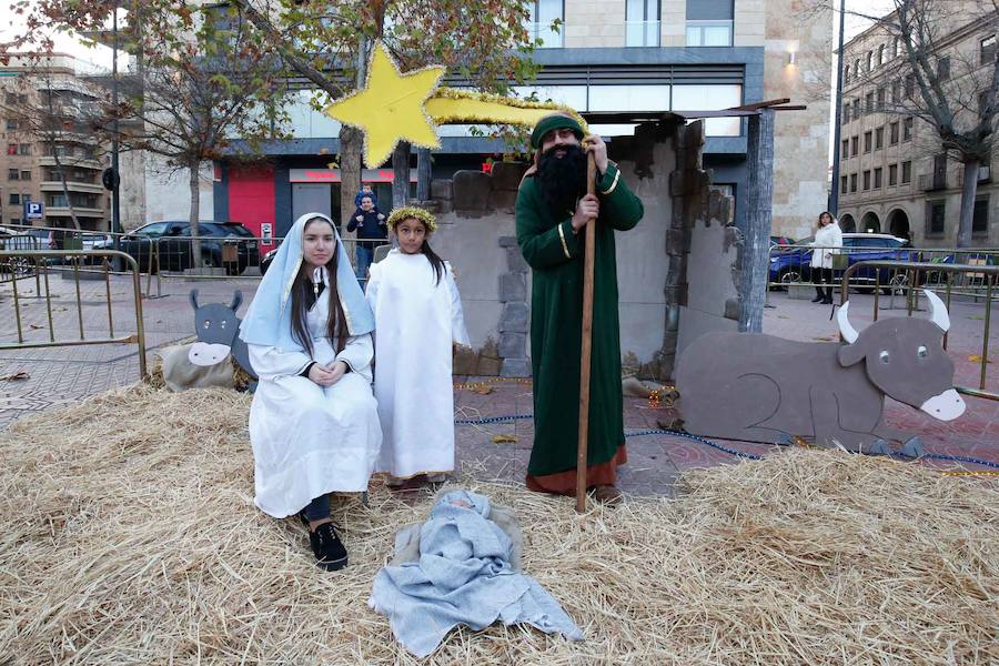 Fotos: Belén viviente en la Plaza de los Bandos de Salamanca