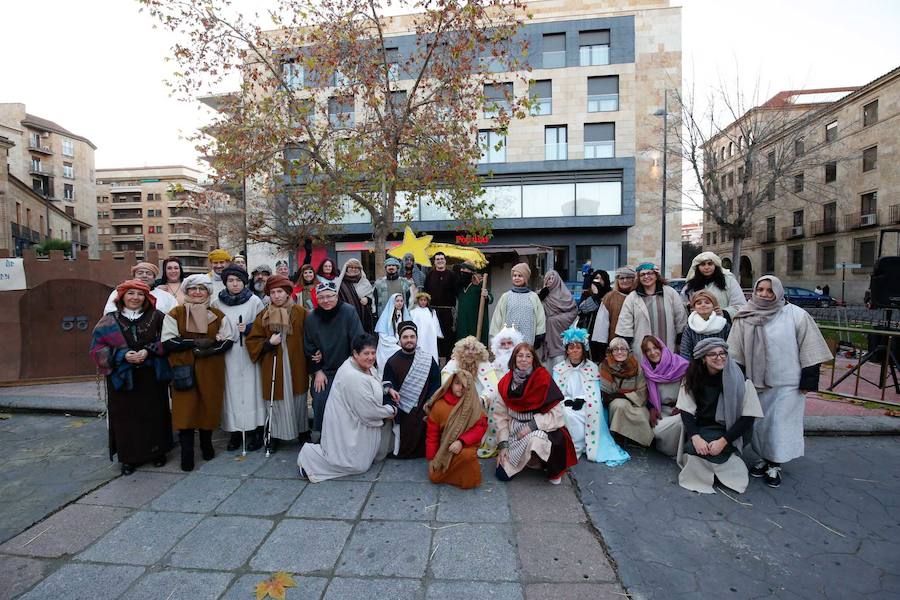 Fotos: Belén viviente en la Plaza de los Bandos de Salamanca