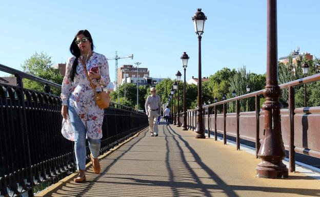 El Puente Mayor luce su renovada imagen.