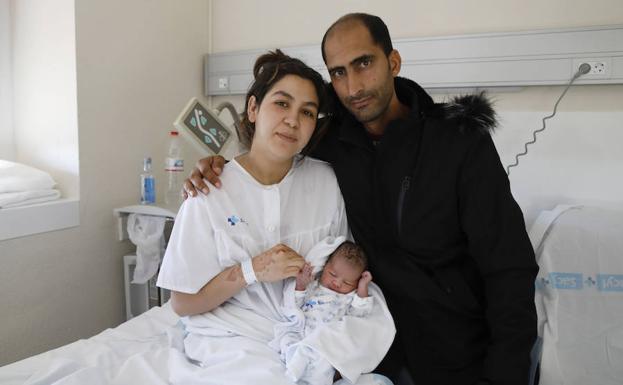 Anouar, el primer palentino en nacer del año