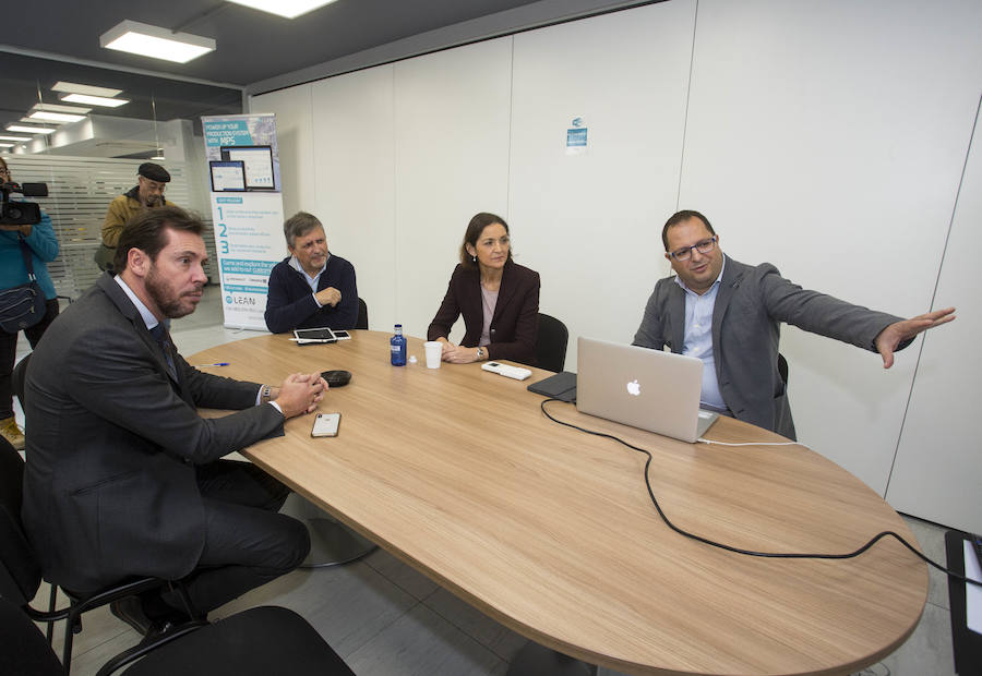 Fotos: Visita de la ministra de Industria, Comercio y Turismo, Reyes Maroto, a Valladolid