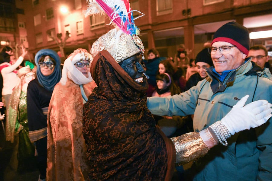 Fotos: Cabalgata sin camellos en el barrio de Pajarillos en Valladolid